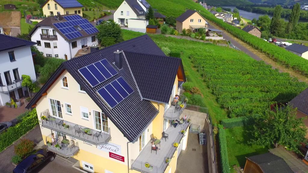 Wein- Und Gaestehaus Genetsch Lieser Exterior foto