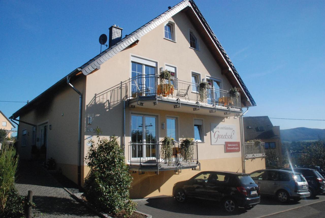 Wein- Und Gaestehaus Genetsch Lieser Exterior foto